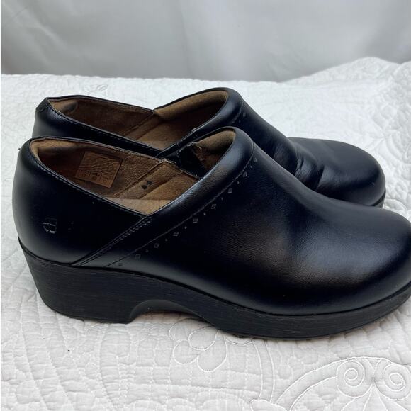 Dansko Women's Size 8 Black Leather Slip On Comfort Rubber Sole Clog Shoe - Picture 6 of 8